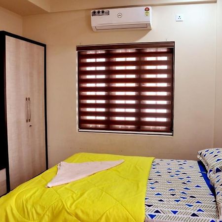 Baithul Kareem Apartment Kochi Luaran gambar